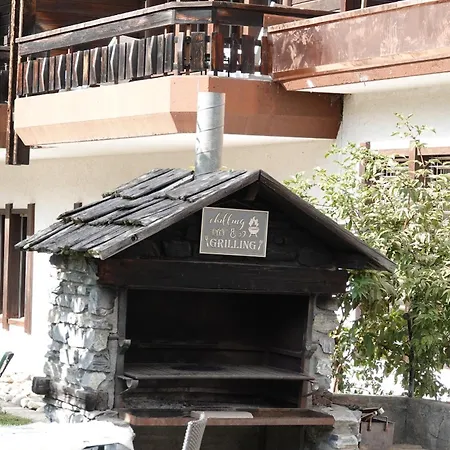 La Collina Coliving And Coworking Couette-café