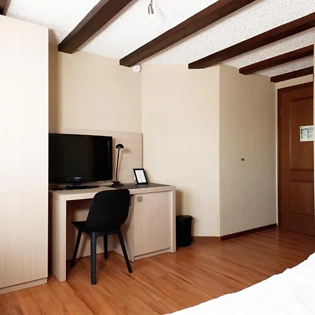 La Collina Coliving And Coworking 3* غراشن